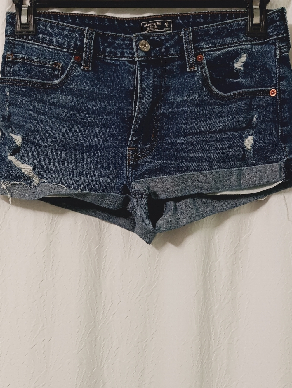 Abercrombie & Fitch Dark Blue Distressed Cuffed Denim Shorts Size 6